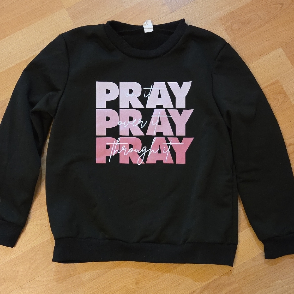 SHEIN Black Sweatshirt with Pink Graphic